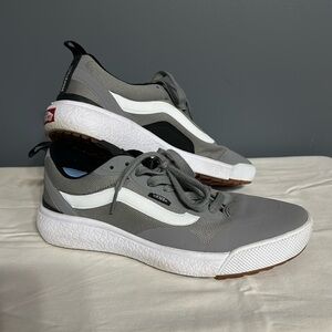 EUC Women’s Vans UltraRange size 8.5